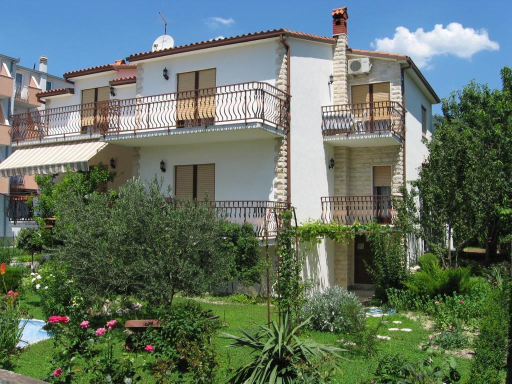 Apartments Maletić Kaštela Zewnętrze zdjęcie