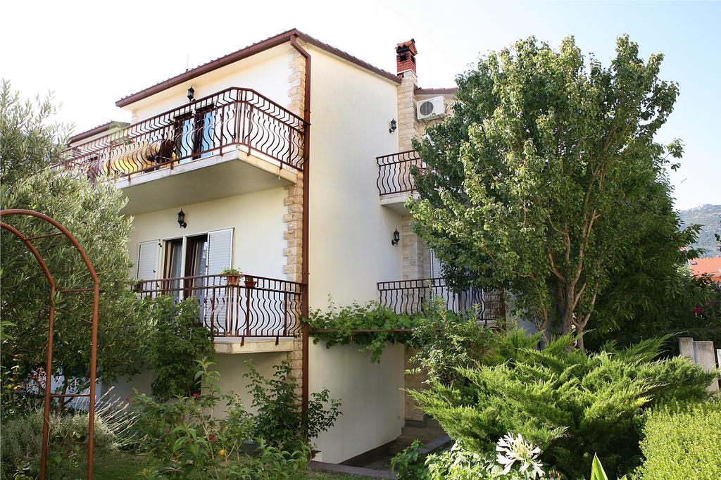 Apartments Maletić Kaštela Zewnętrze zdjęcie